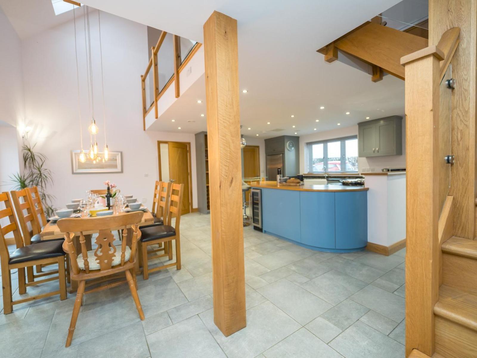 Pass The Keys 4 Bedroom Modern Spacious Home Pontesbury Eksteriør bilde